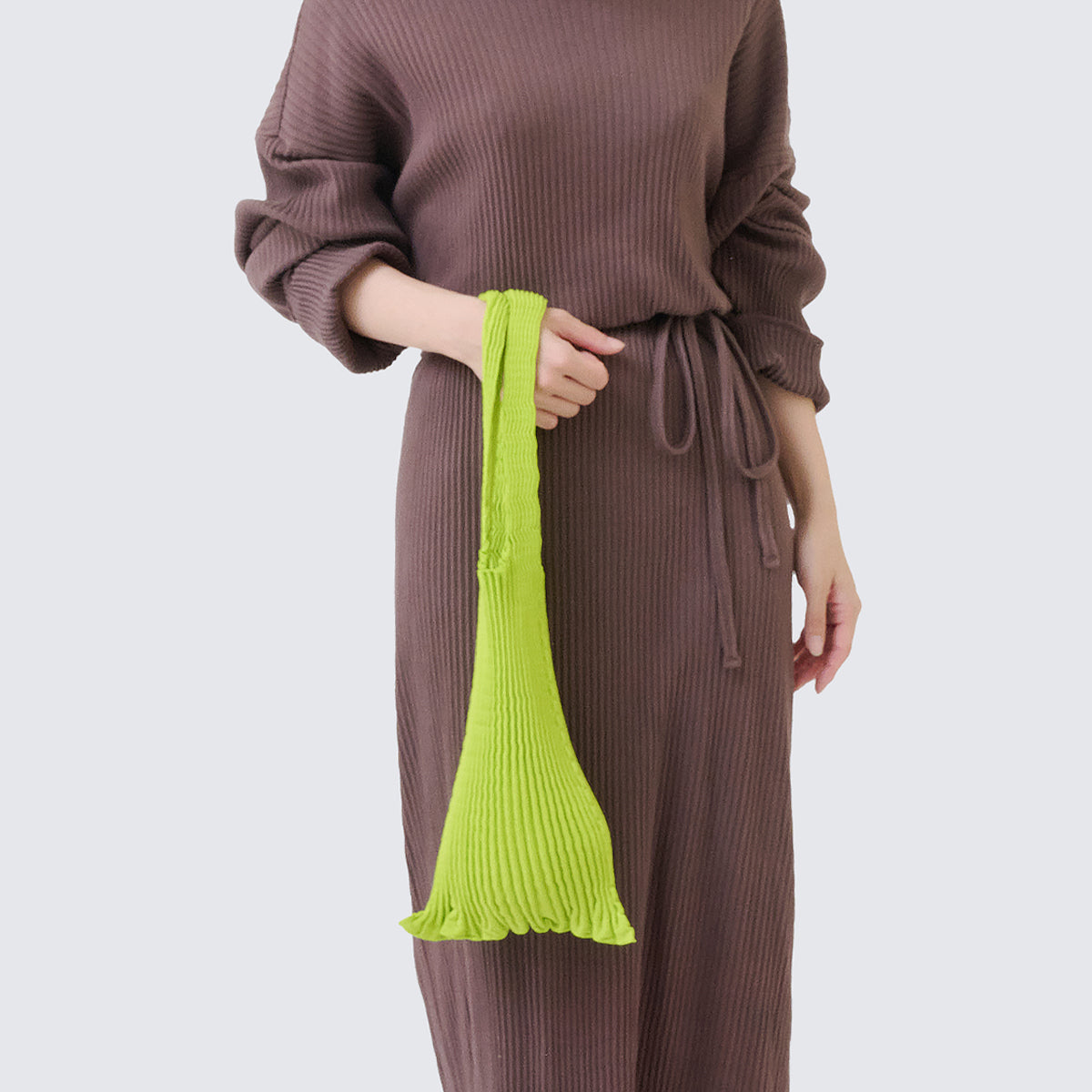 【のびるバッグ / のびるバッグ（小）】 － mate-mono