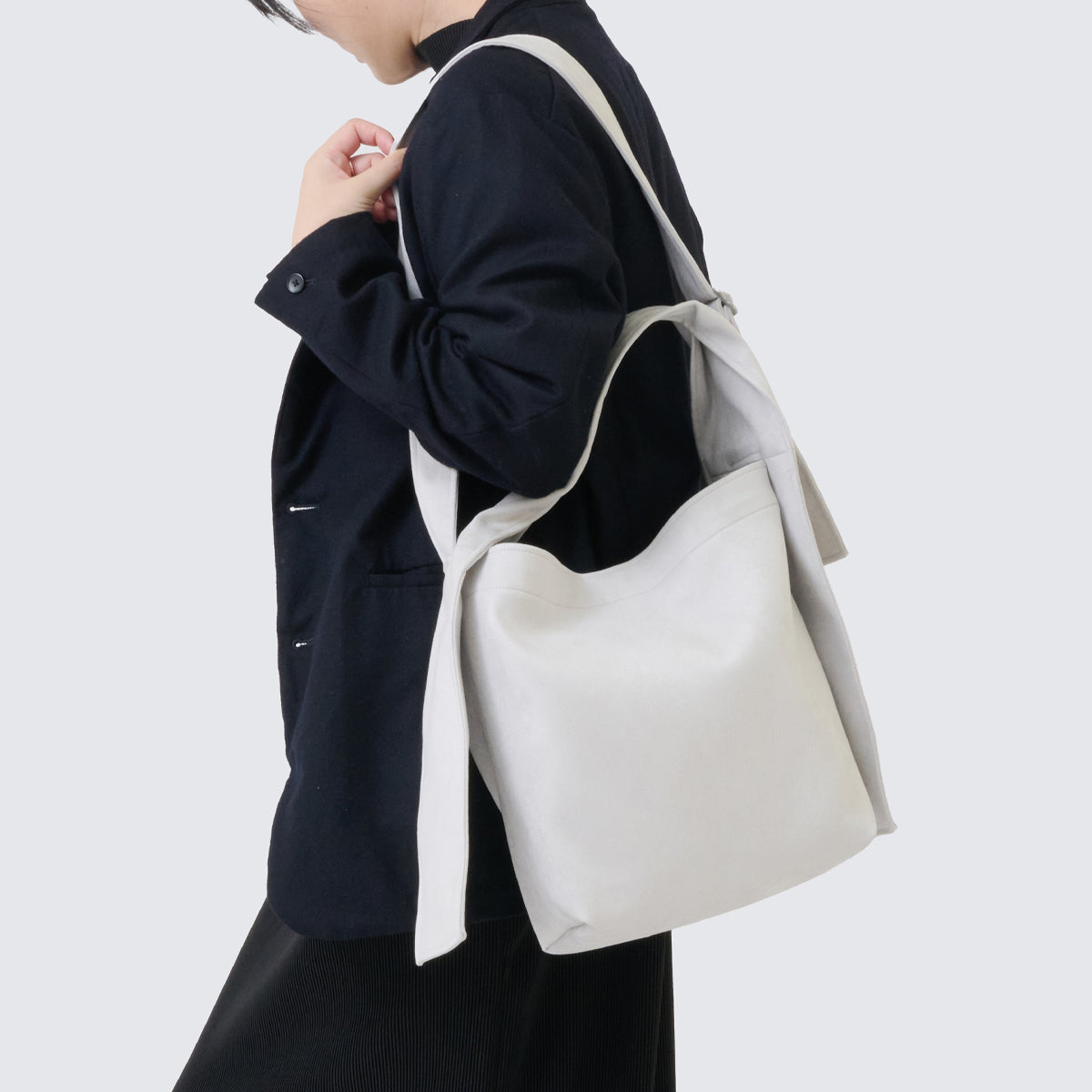 【大型配送セール】渡辺邦斗さん掲載ページ#8522 すべすべバッグ 2wayトート】 － mate-mono