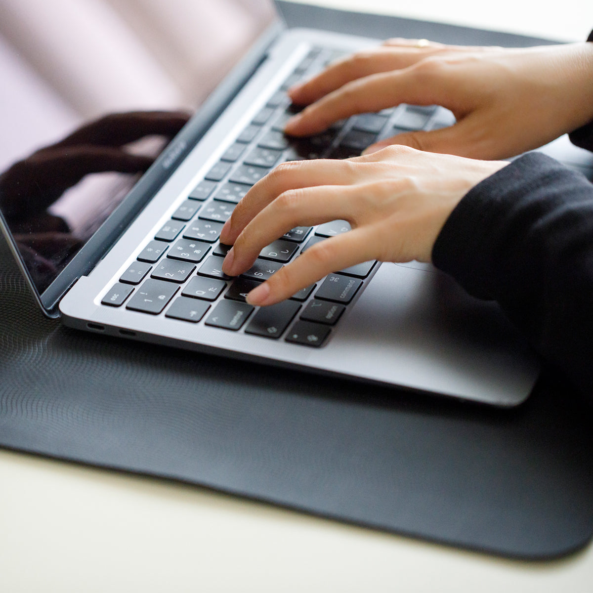 【Bezant すべらないマット】 － 小松マテーレORIGINAL