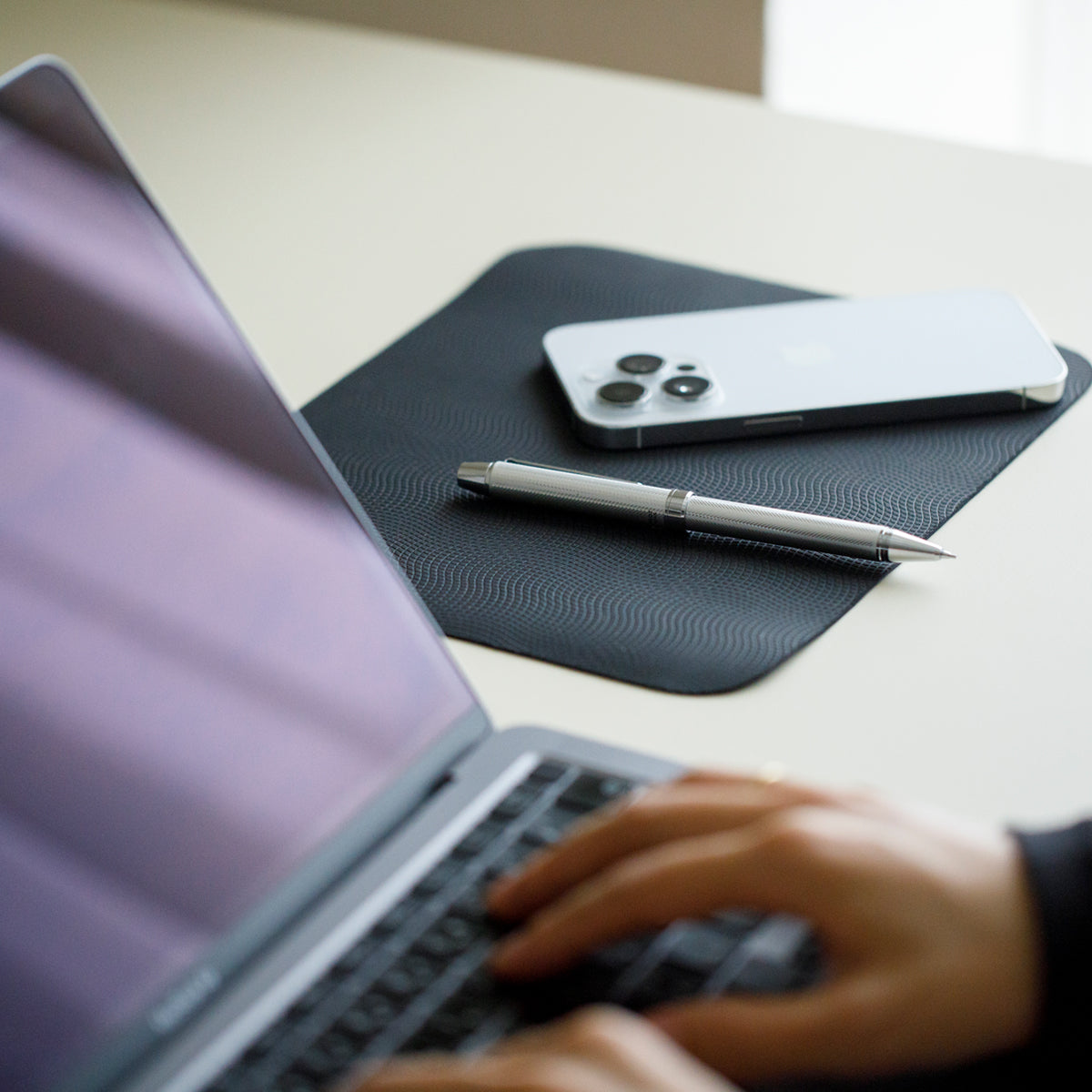 【Bezant すべらないマット】 － 小松マテーレORIGINAL